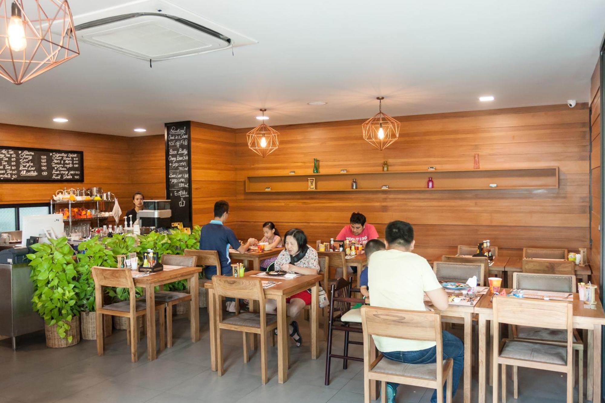 Cmor By Recall Hotels Sha Extra Plus Chiang Mai Zewnętrze zdjęcie
